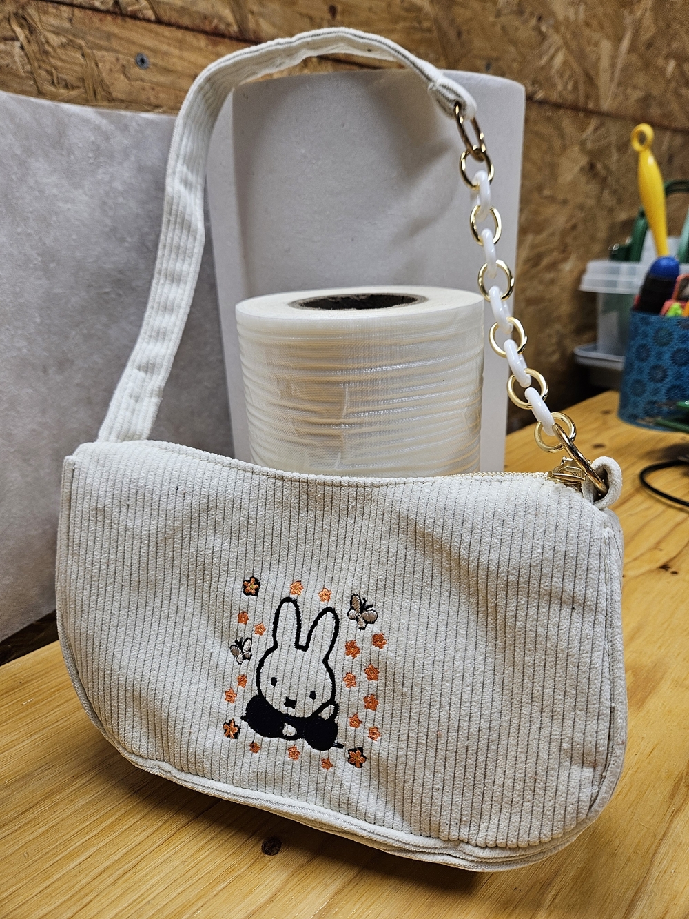 Miffy Baguette Bag White Corduroy Bunny Crossbody Bag with Chain Accent